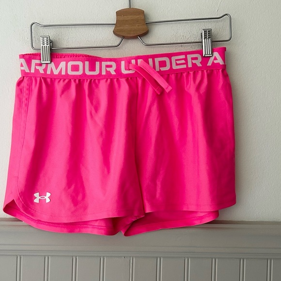 Under Armour Kids Girls XL Loose Bright Hot Pink Athletic Shorts - Picture 1 of 3